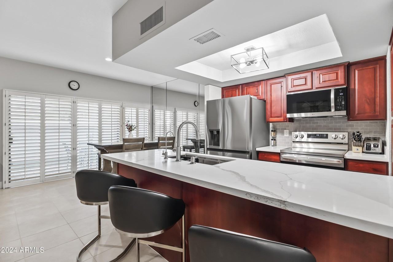 9705 East Mountain View Road #1038 - Photo 7 of 31