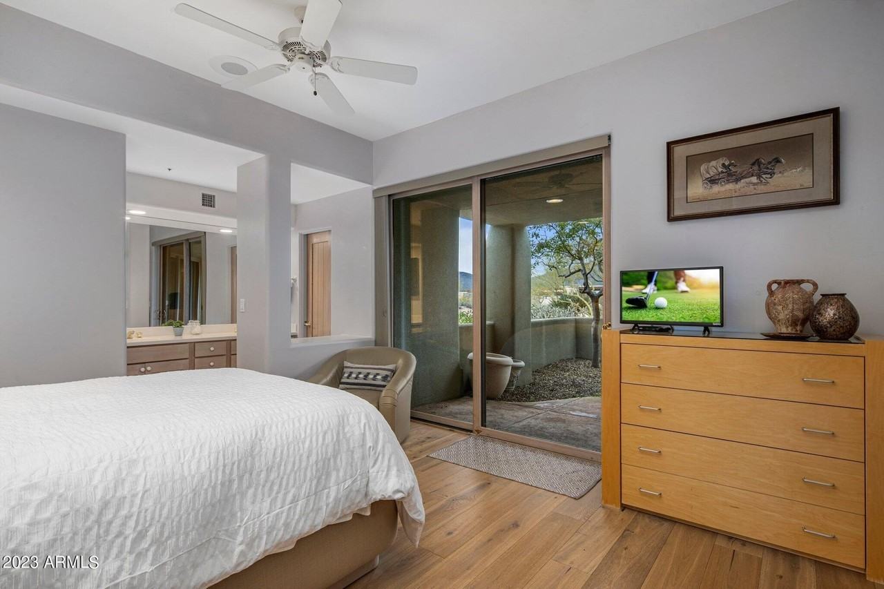 10111 Graythorn Drive - Photo 6 of 14