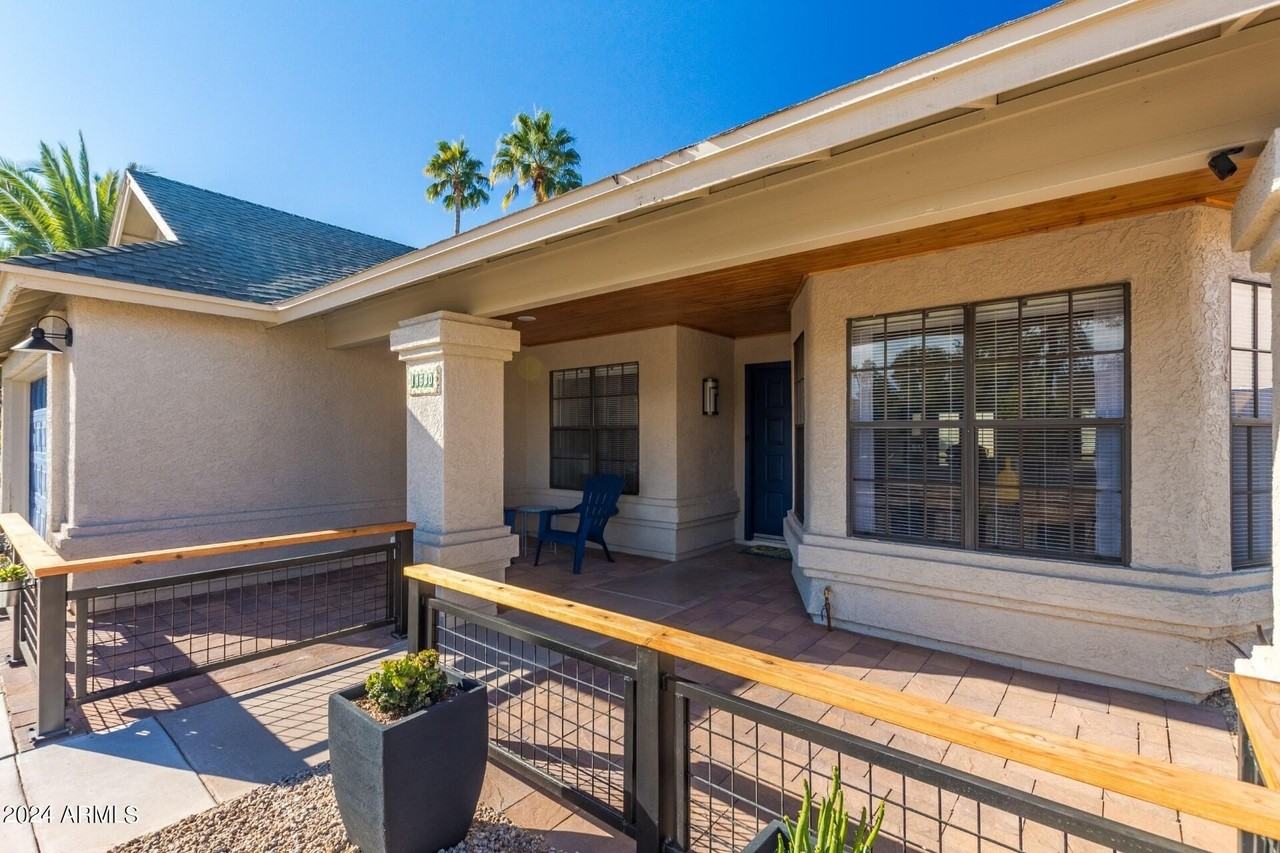 14630 North 44th Street - Photo 3 of 32