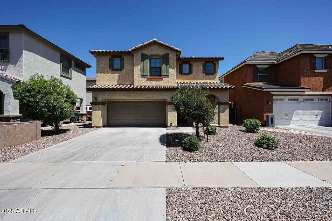 8958 West State Avenue - Photo 3 of 41