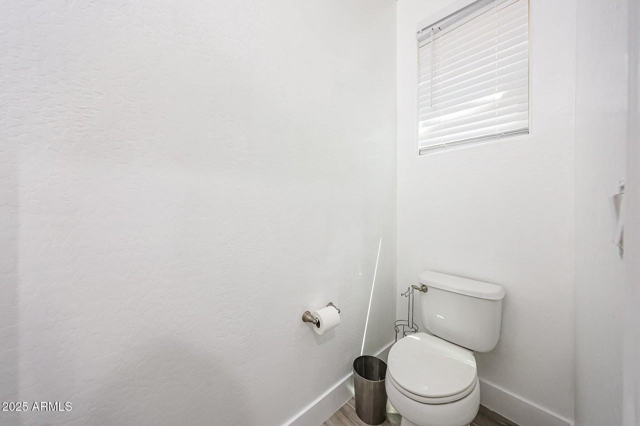 8958 West State Avenue - Photo 6 of 41