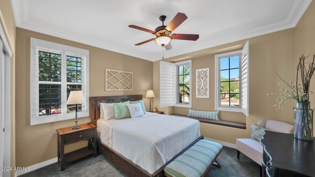 12923 West Roy Rodgers Road - Photo 6 of 30