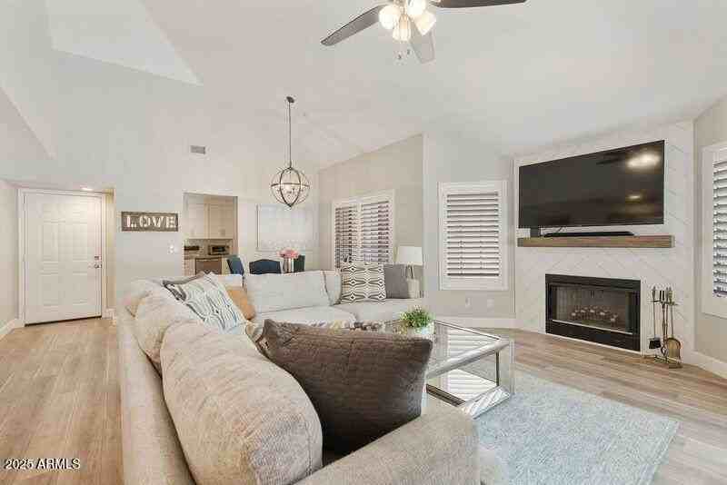 8700 E Mountain View Rd Unit 1081 #1081 - Photo 6 of 36