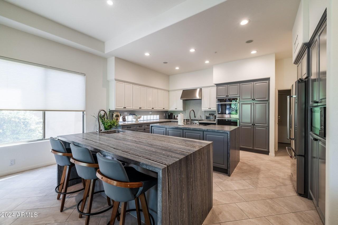 7020 E Mighty Saguaro Way - Photo 5 of 50