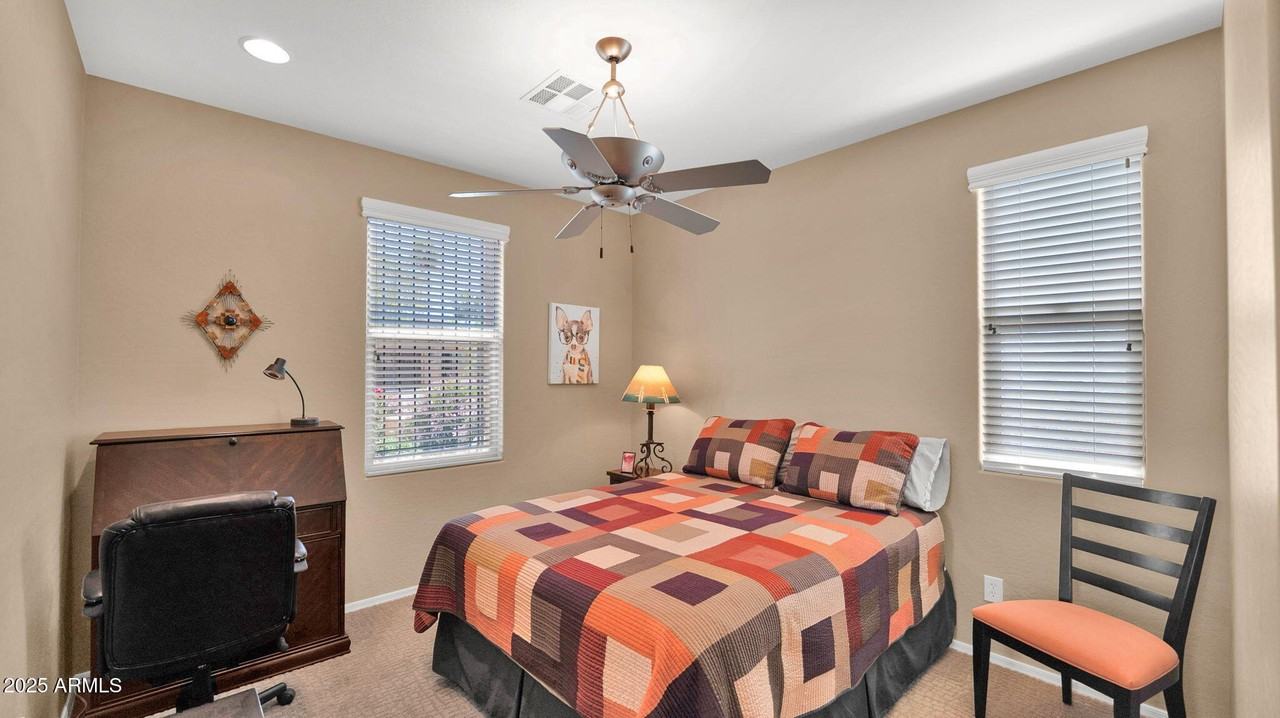 12975 Yellow Bird Lane - Photo 7 of 33