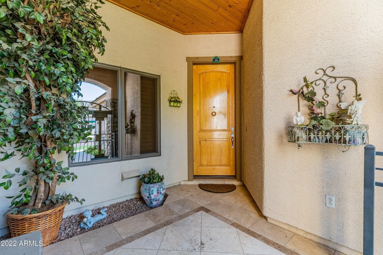 7477 W Denaro Dr - Photo 3 of 39