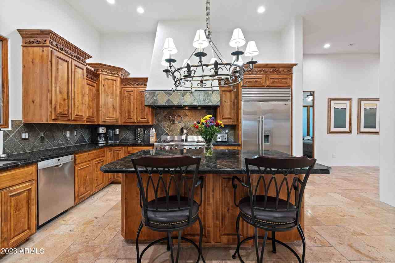 5529 Pinnacle Hill Drive - Photo 6 of 50