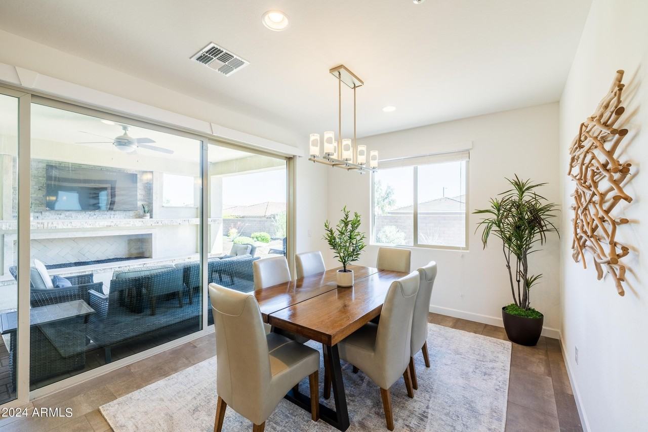 13331 West Palo Brea Lane - Photo 2 of 30