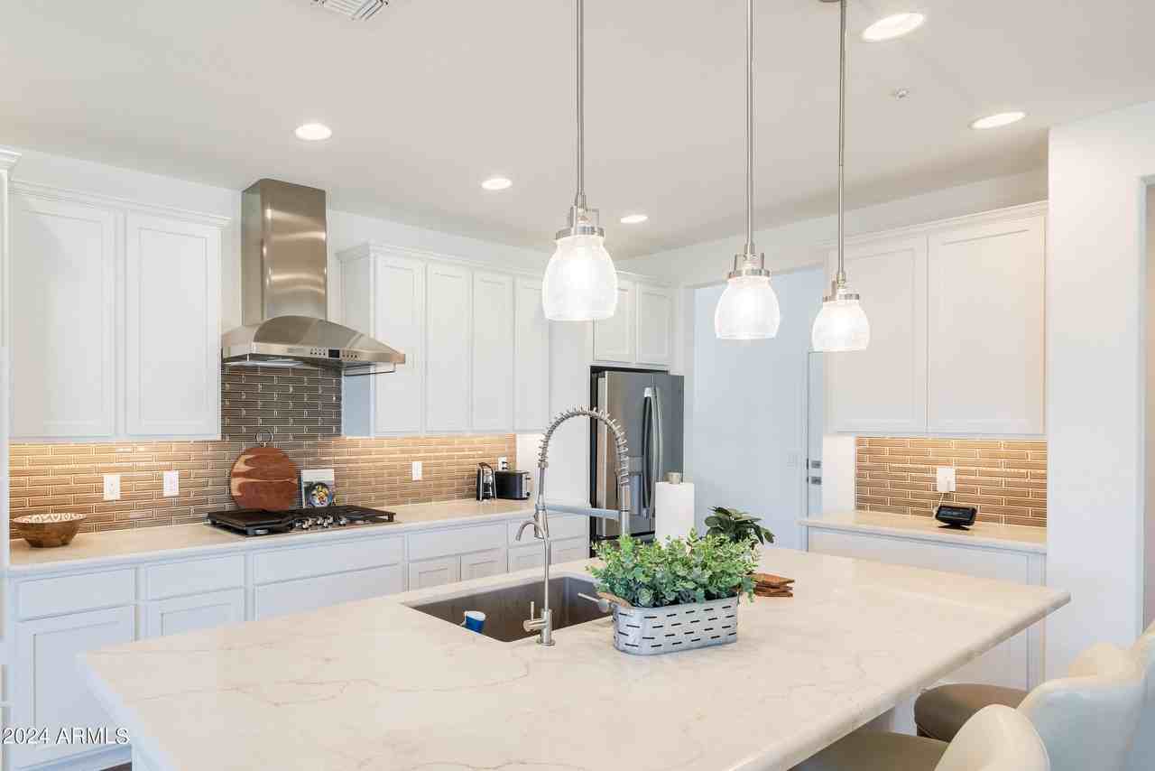 13331 West Palo Brea Lane - Photo 4 of 30