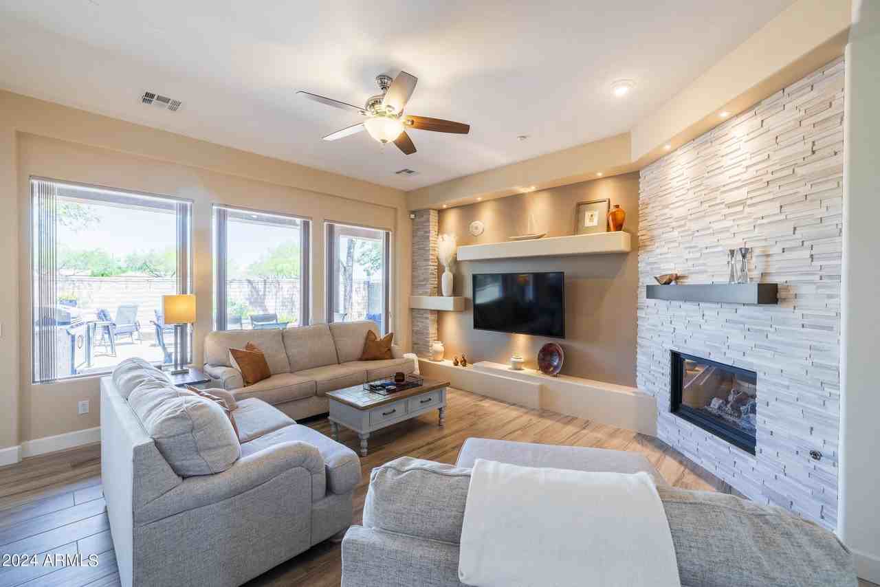 12368 Hedge Hog Place - Photo 6 of 25