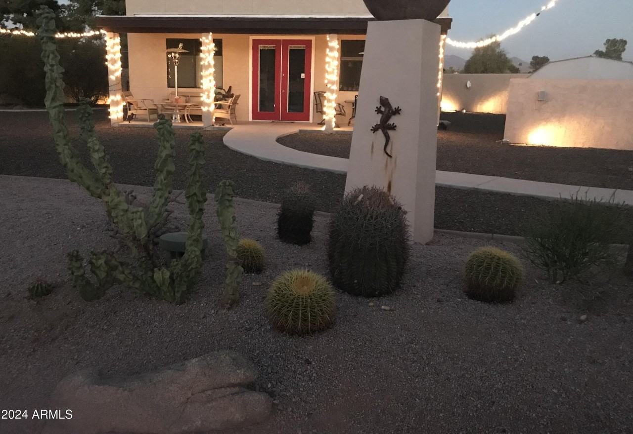 6520 East Onyx Avenue - Photo 2 of 15