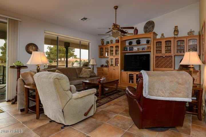 24214 Southwest Lakeway Circle - Photo 3 of 28