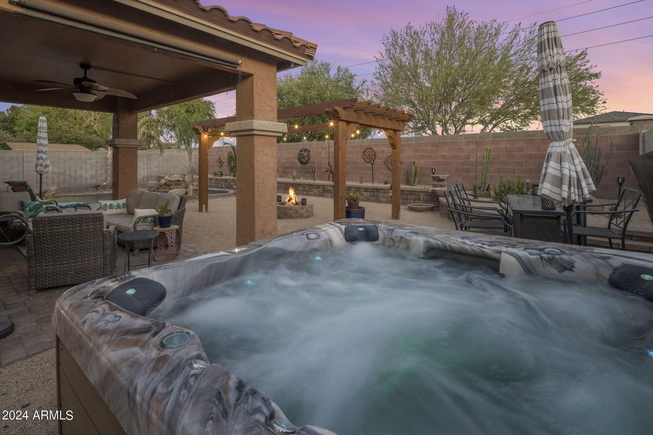 1537 East Indigo Street - Photo 4 of 50