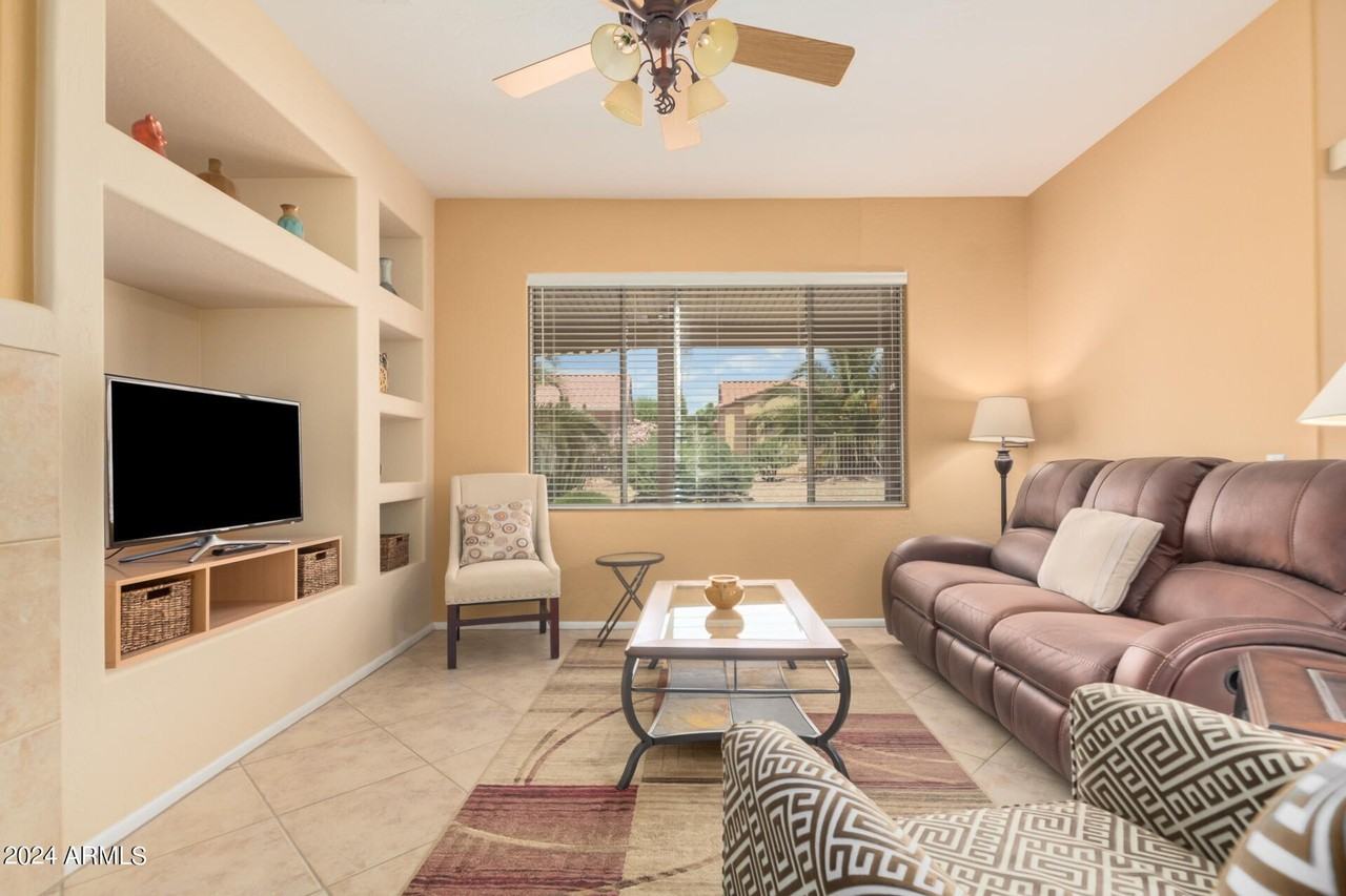 15448 West Moonlight Way - Photo 5 of 24