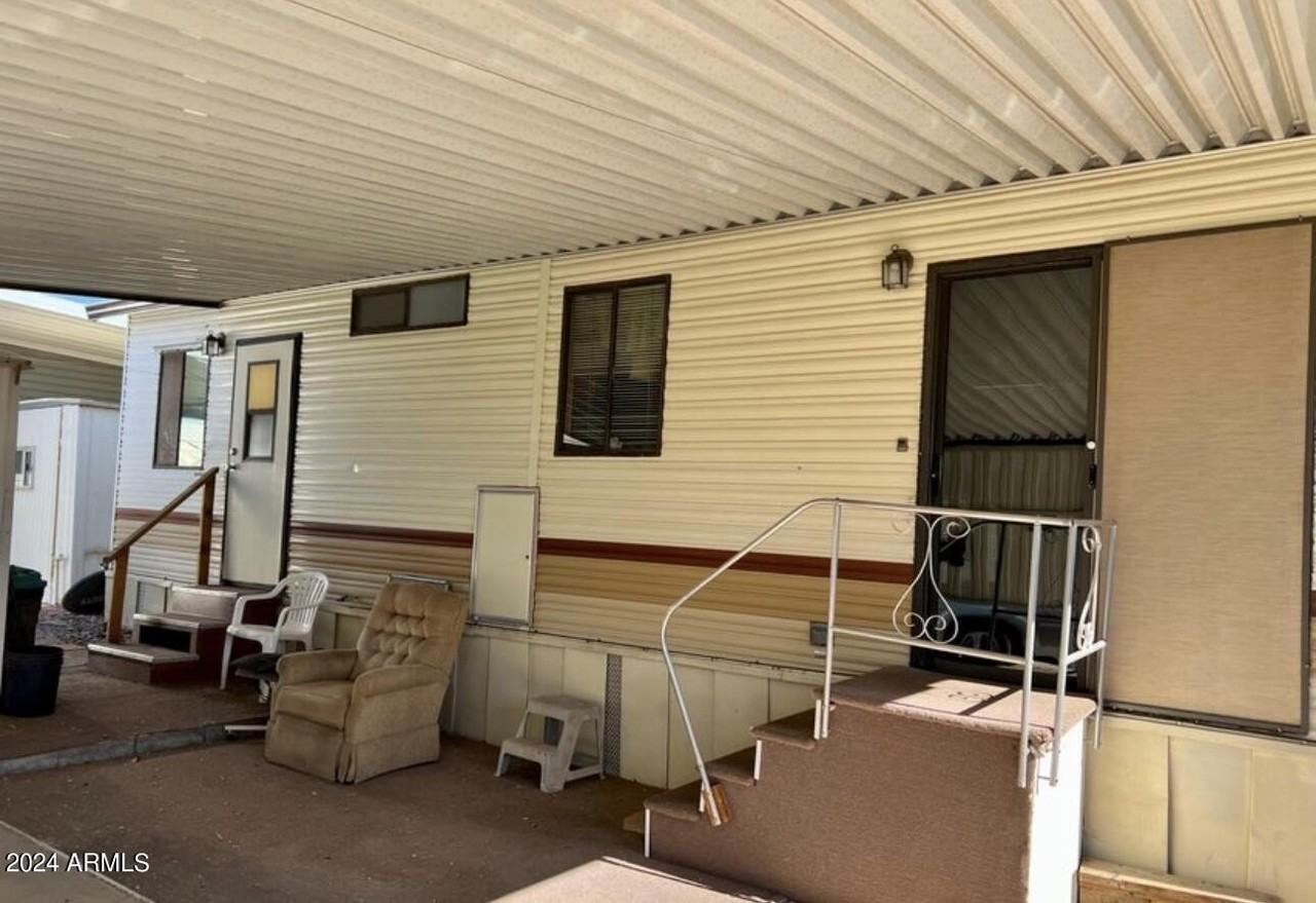 210 East Mesa Drive - Photo 3 of 18