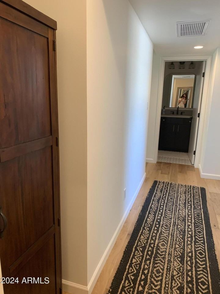 5042 N 82nd St - Photo 7 of 17