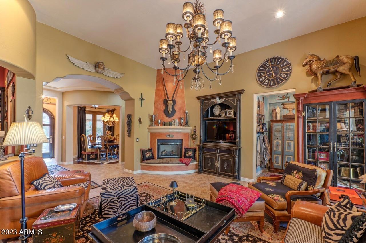 8882 Flathorn Drive - Photo 2 of 40