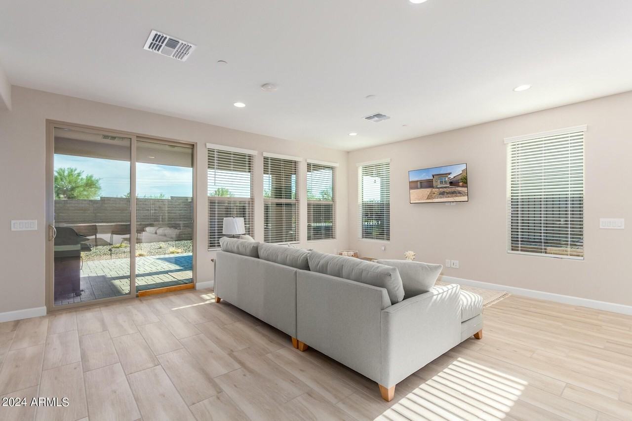 18223 E Coronado Cave Ct - Photo 4 of 50