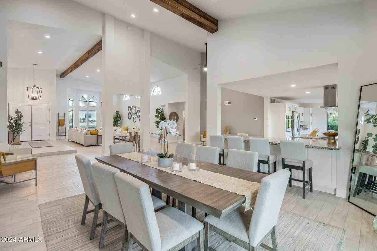 8179 East Whispering Wind Drive - Photo 2 of 32