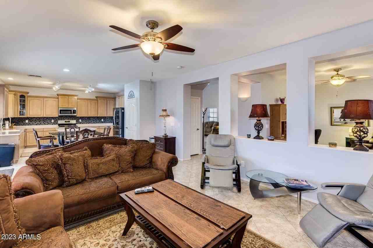 4815 North 96th Lane - Photo 5 of 26