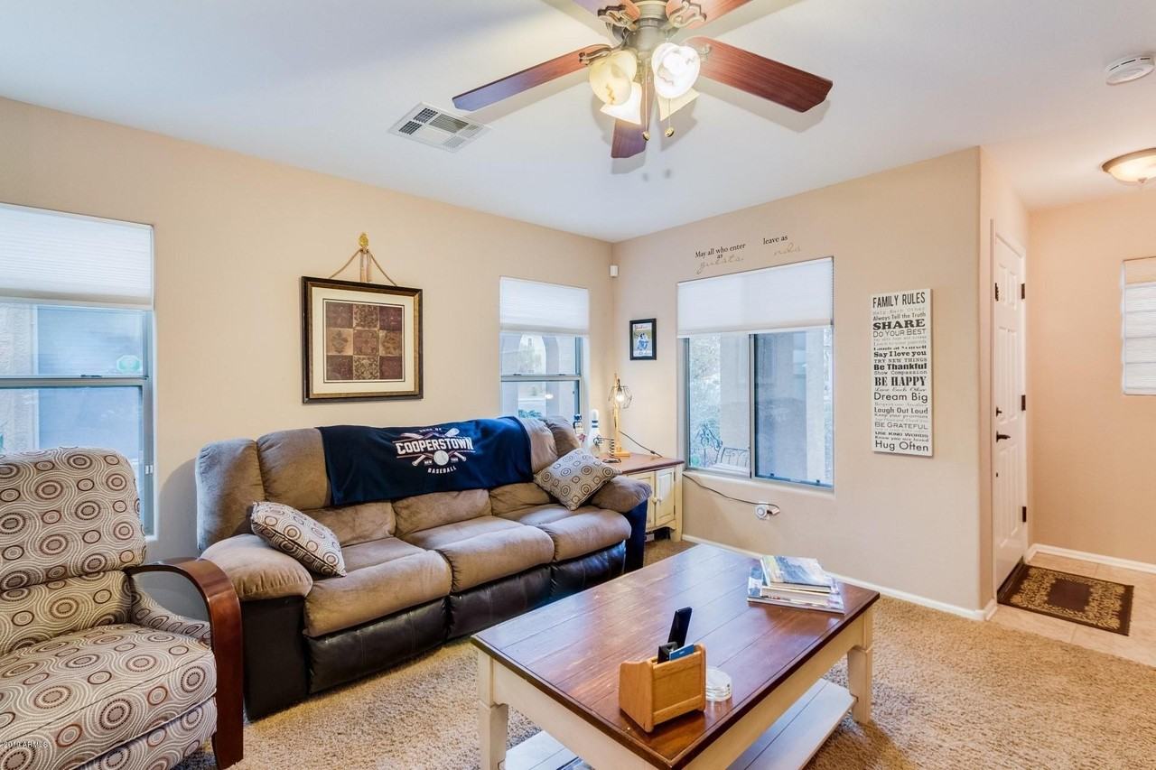 10829 W Mariposa Dr - Photo 6 of 22