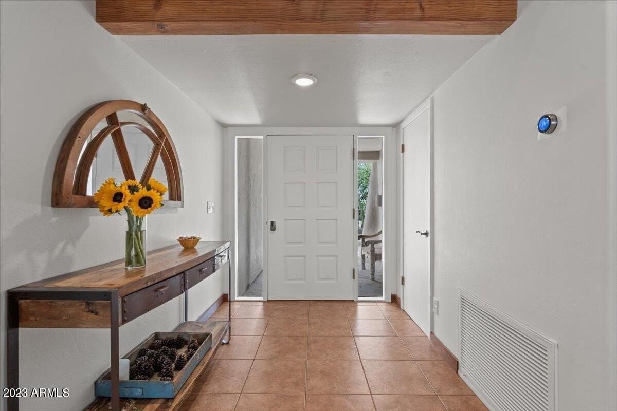 1816 East Eagle Claw Drive - Photo 4 of 23