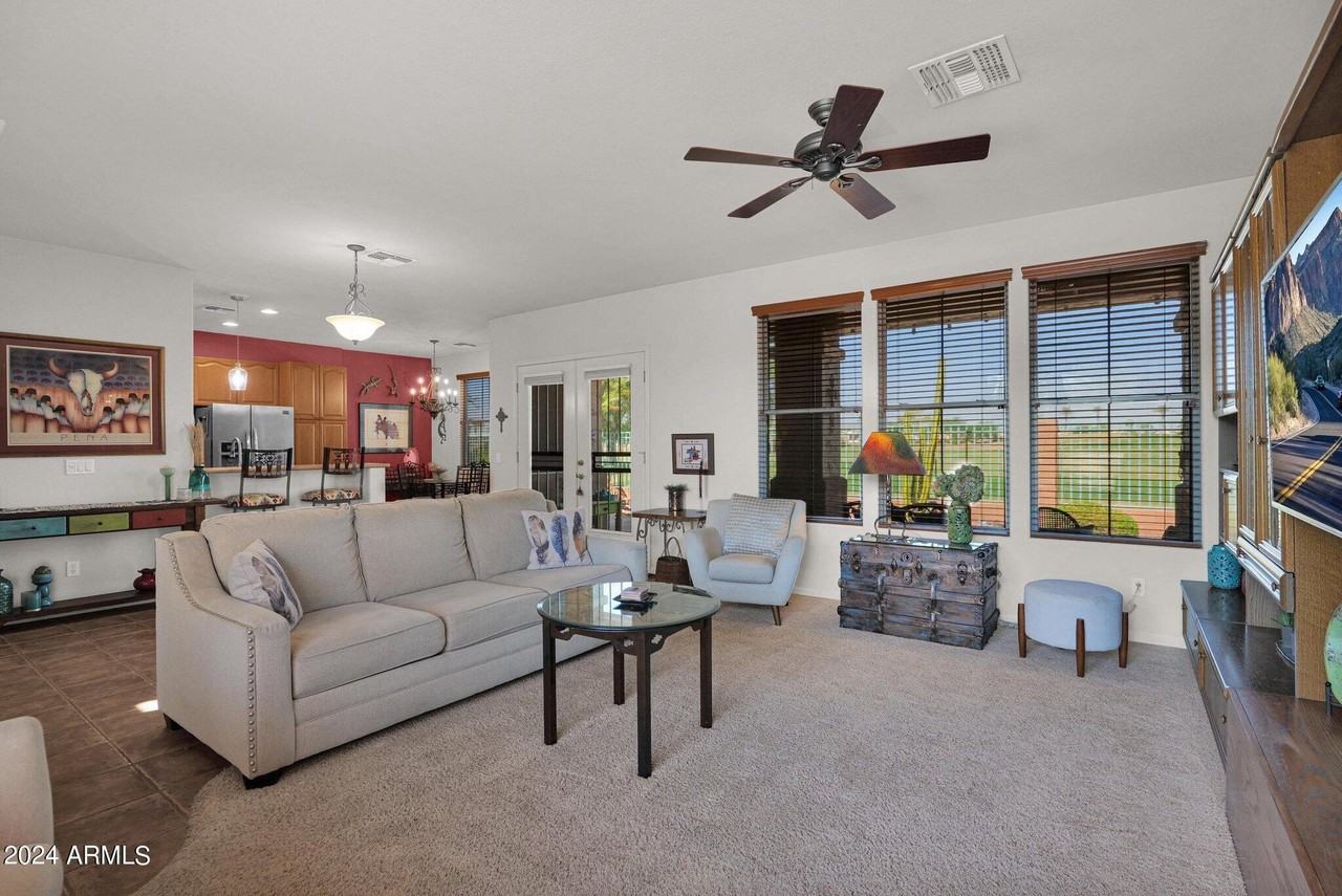 13620 West Cypress Street - Photo 5 of 39