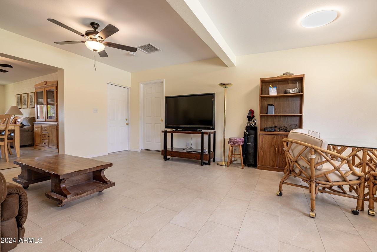 10846 North 109th Avenue - Photo 7 of 32