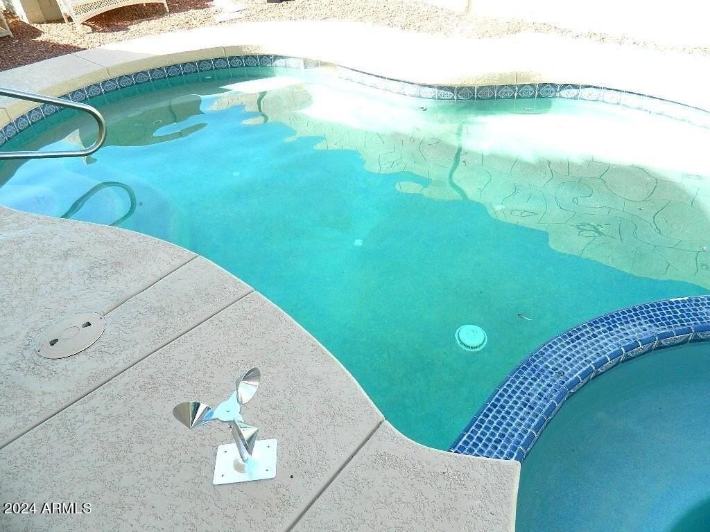 17210 West Elm Street - Photo 3 of 35