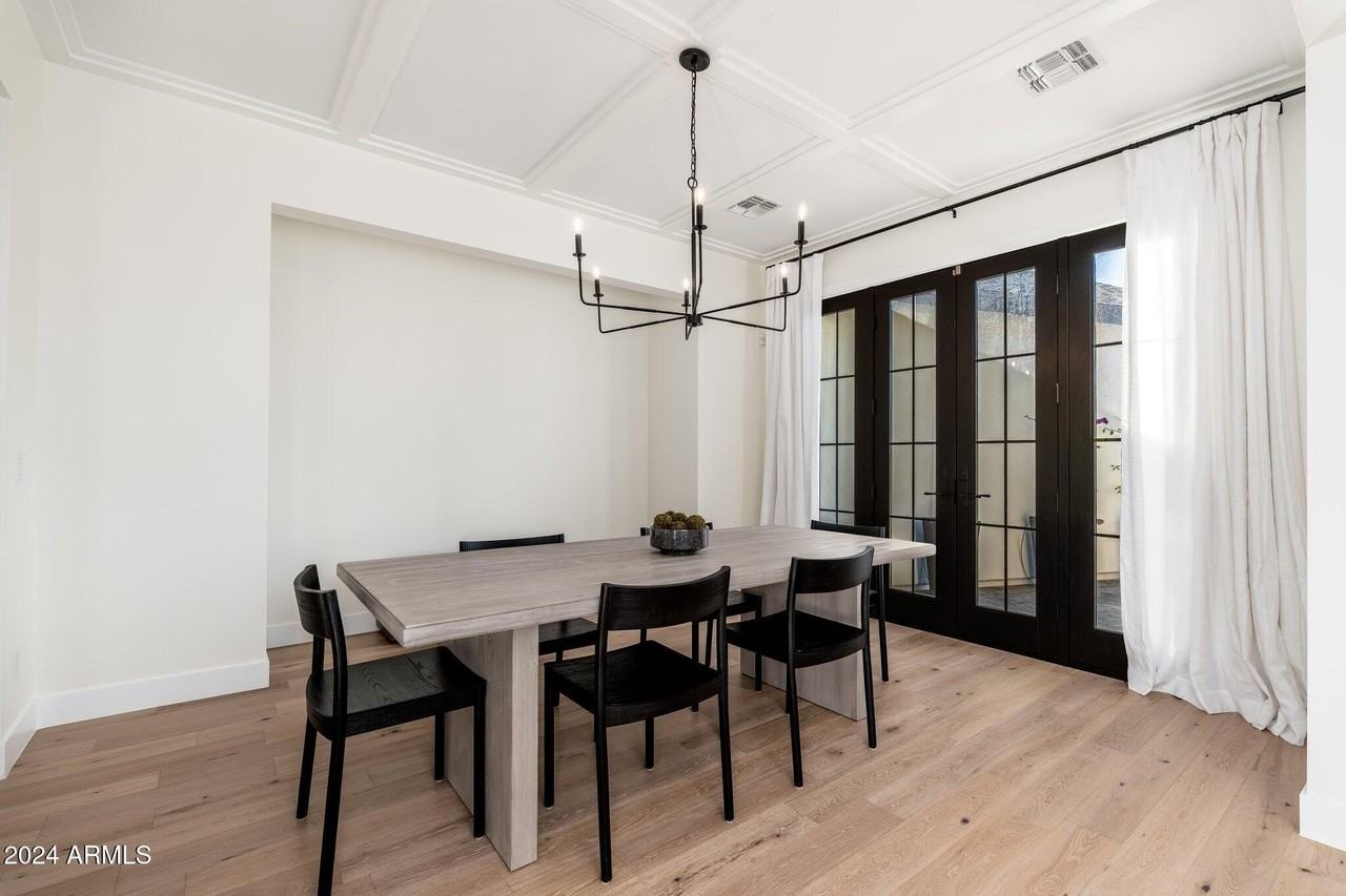 4017 N 49th Pl - Photo 7 of 28