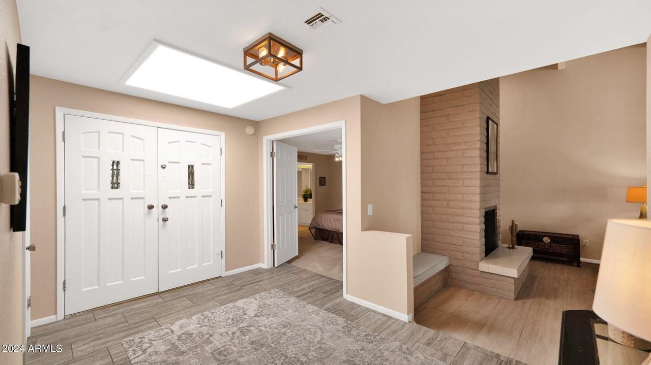 7819 Via Rio - Photo 4 of 42