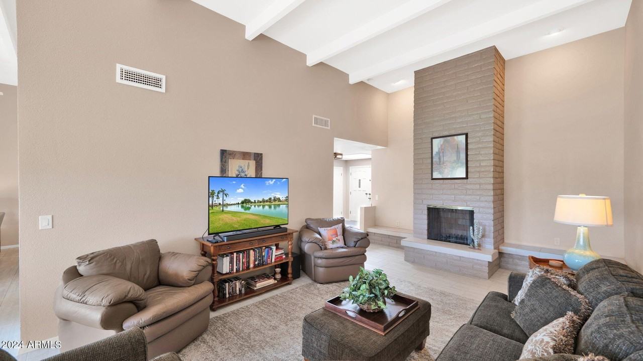 7819 Via Rio - Photo 5 of 42