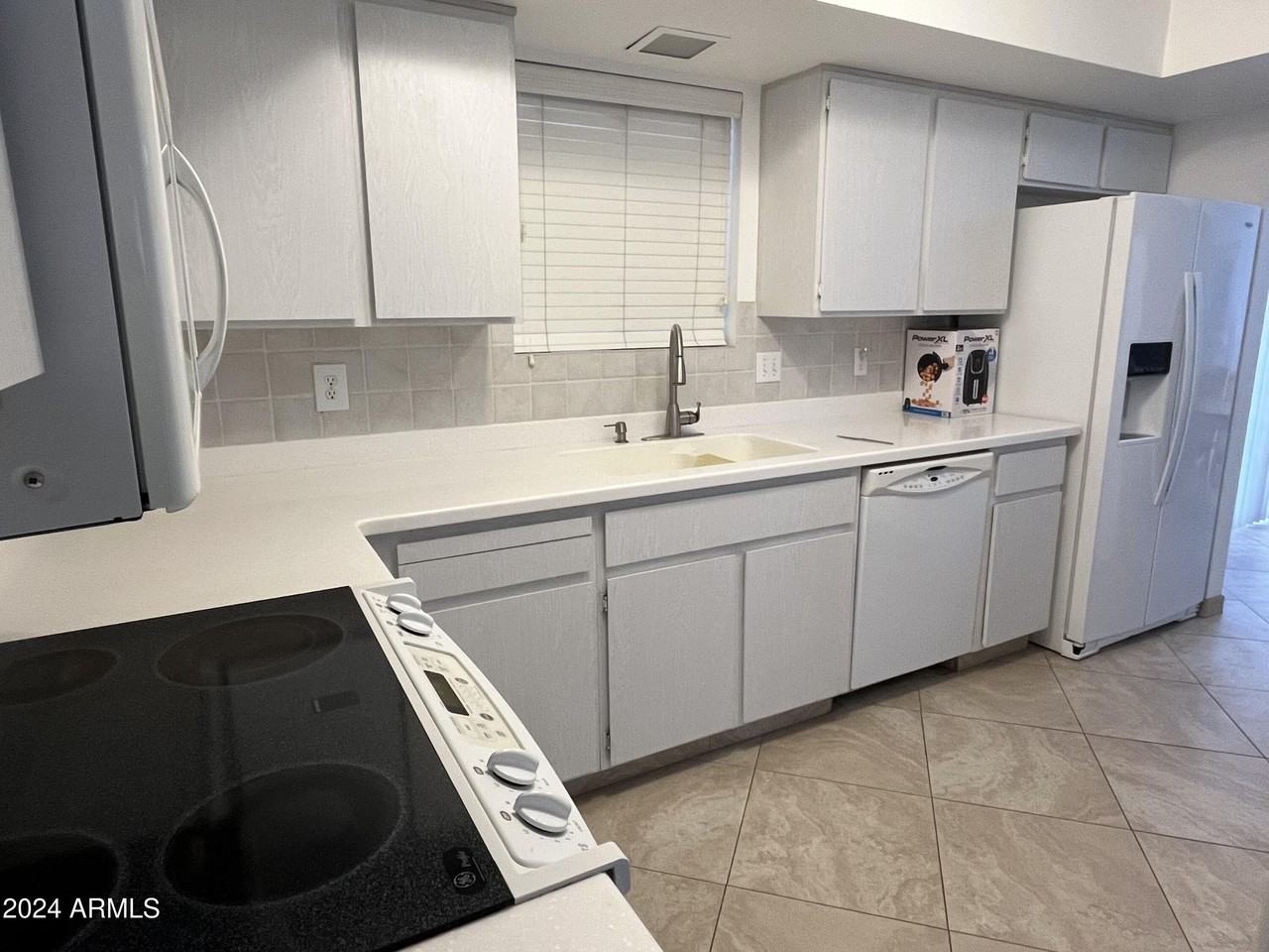 26014 S Howard Dr - Photo 3 of 23