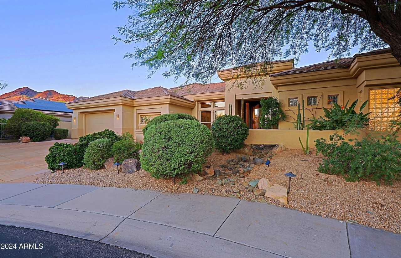 34327 N 61st Pl - Photo 4 of 50