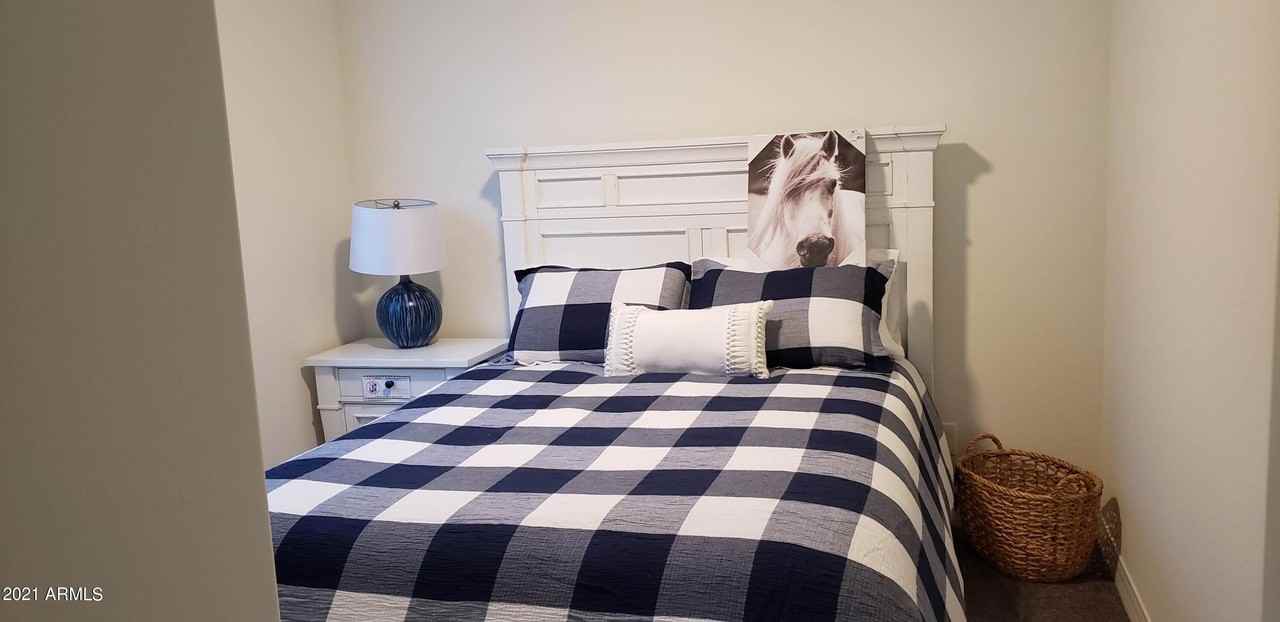 8365 S 165th Ave - Photo 3 of 9