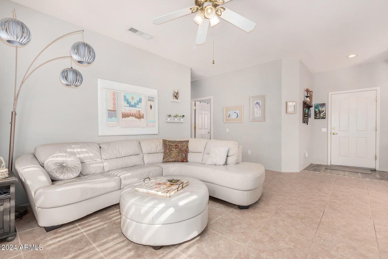 16215 West Desert Winds Drive - Photo 7 of 31