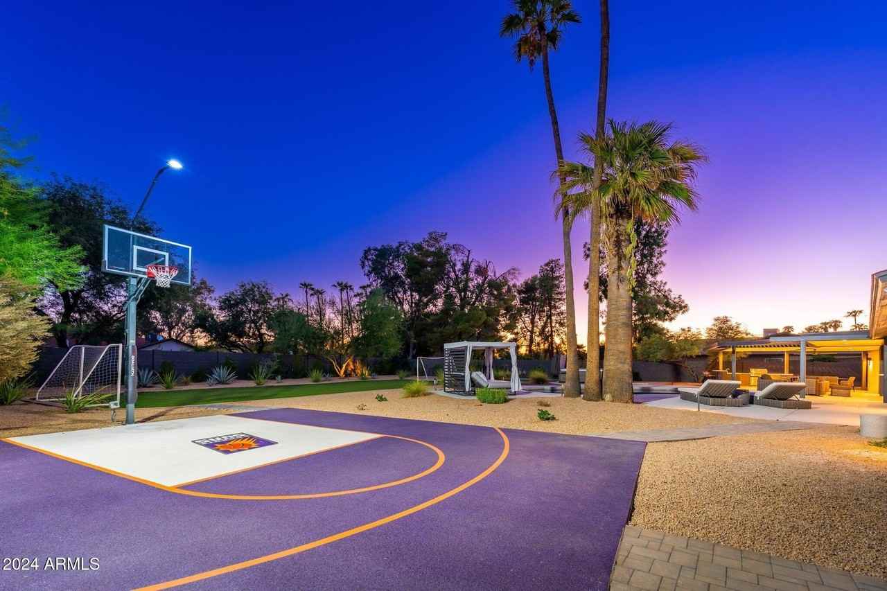 6025 East Charter Oak Road - Photo 6 of 50