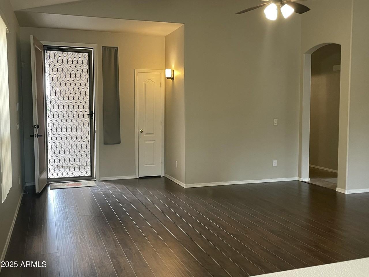 4314 East Smokehouse Trail - Photo 4 of 24