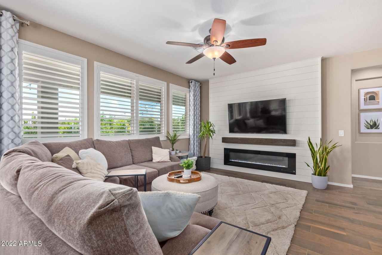 22503 East Calle De Flores - Photo 2 of 50