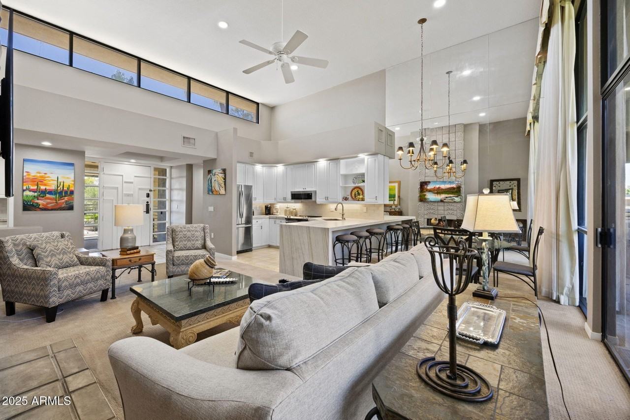 2802 E Camino Acequia Dr Unit 8 #8 - Photo 6 of 34