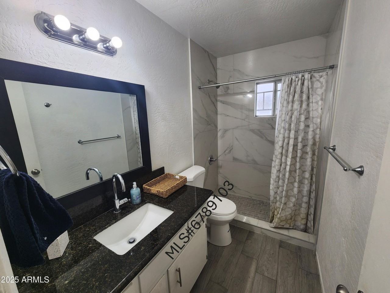 2001 W Turney Ave Apt 6 #6 - Photo 6 of 7