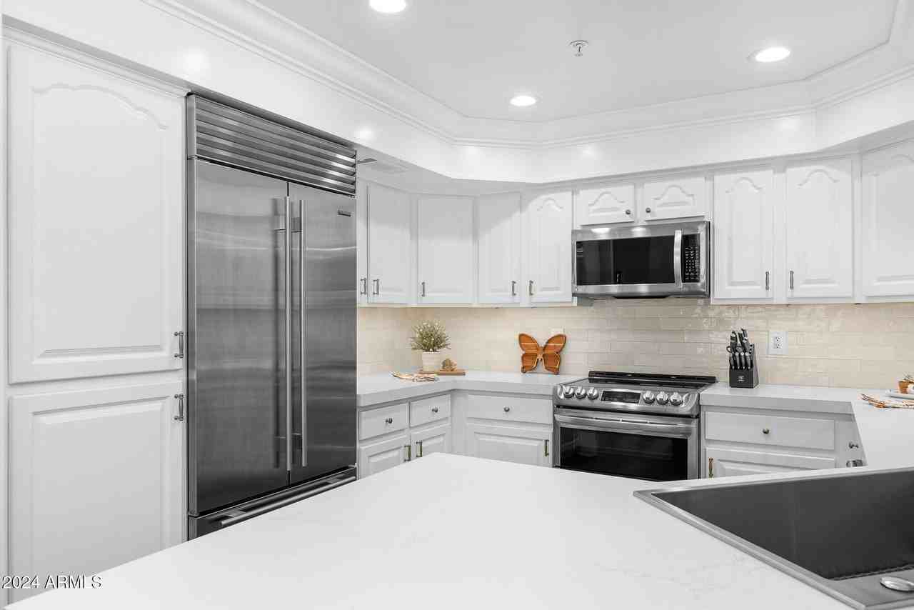 7400 E Gainey Club Dr #227 - Photo 4 of 33