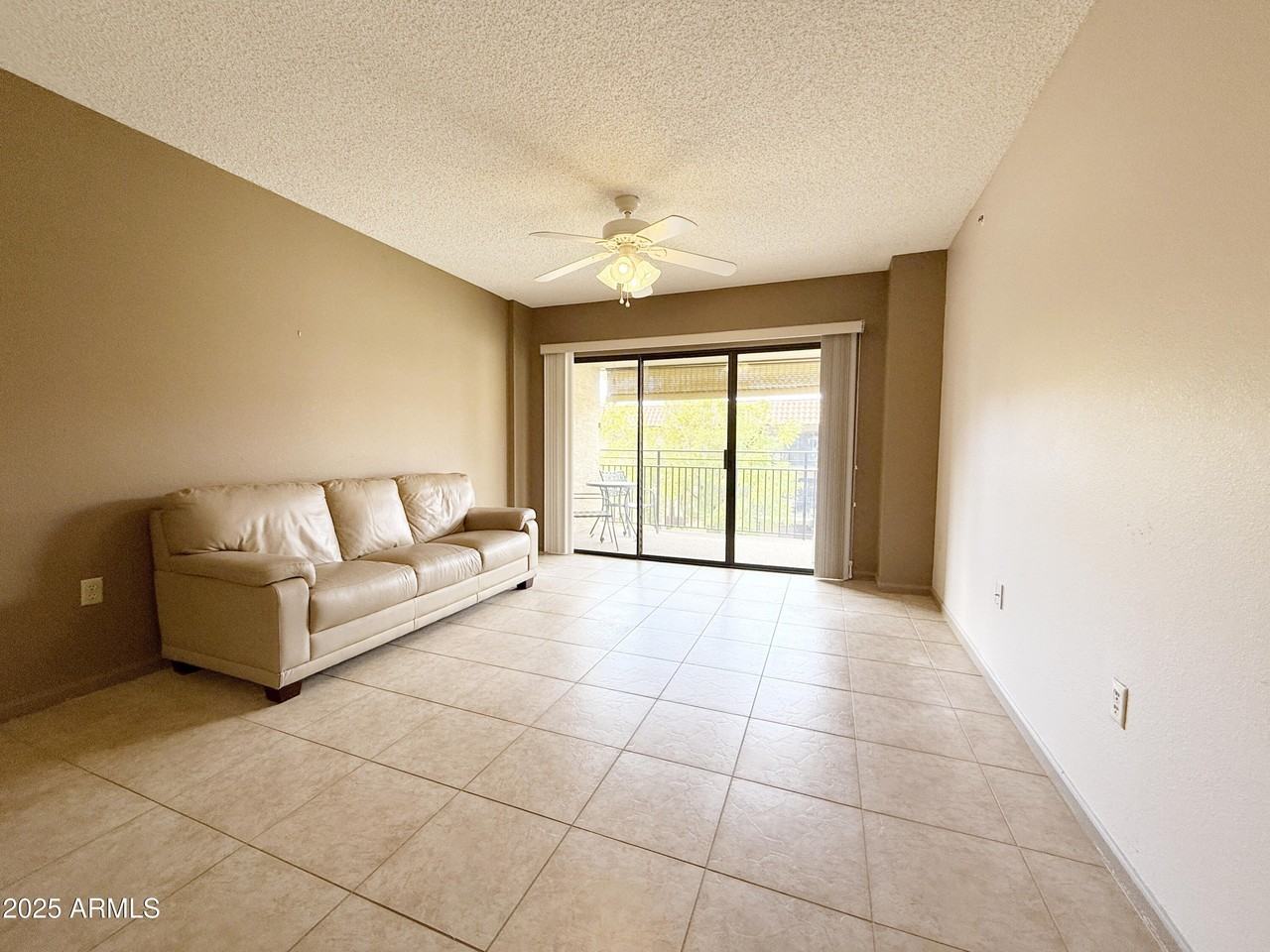 10330 West Thunderbird Boulevard #A304 - Photo 5 of 22