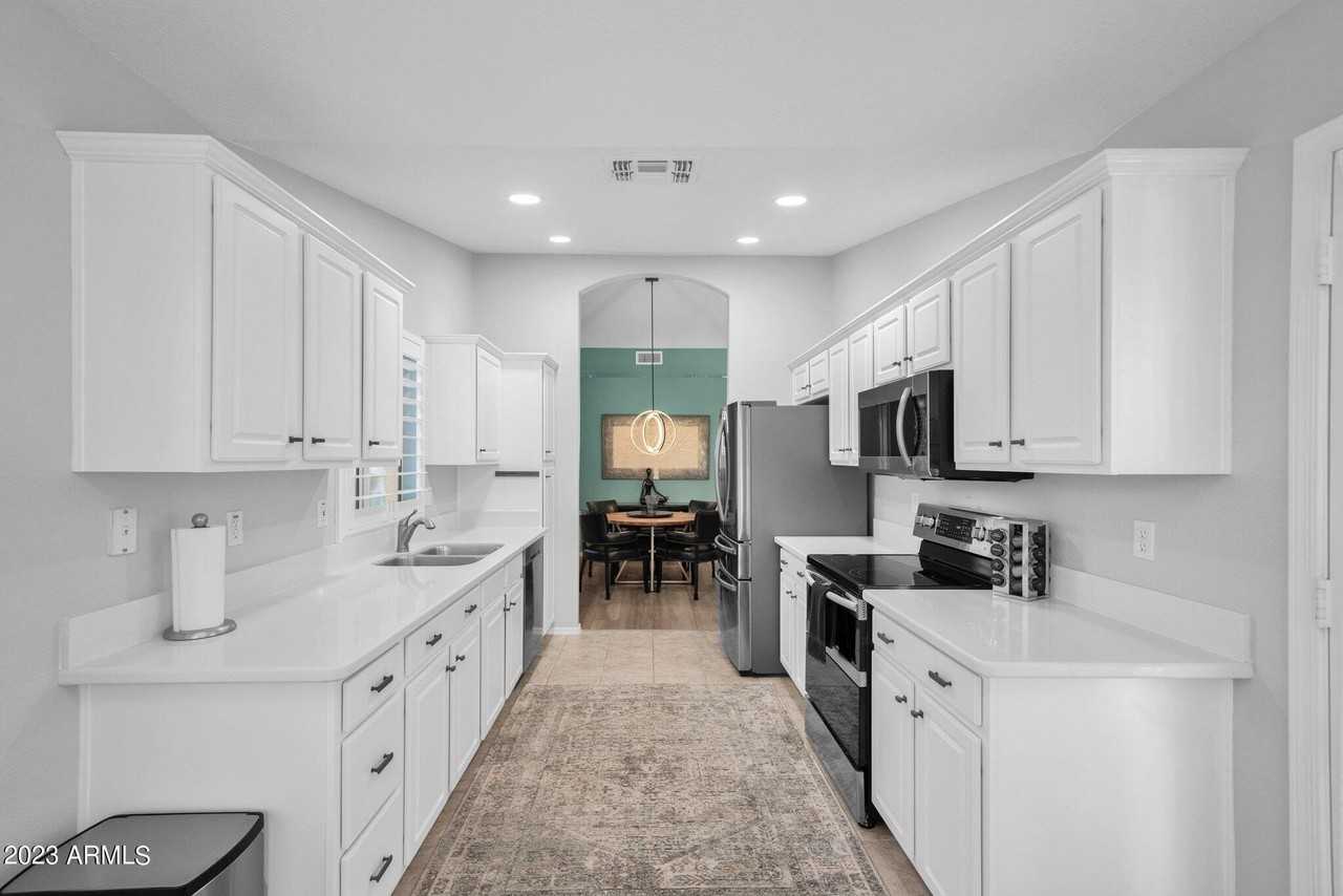 19429 N 85th Dr - Photo 3 of 49