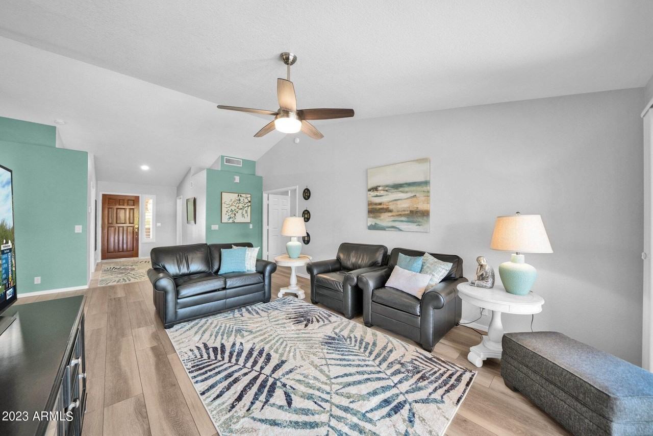 19429 N 85th Dr - Photo 7 of 49