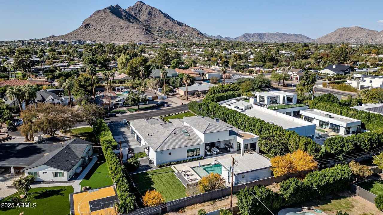 4819 N 68th Pl - Photo 5 of 38