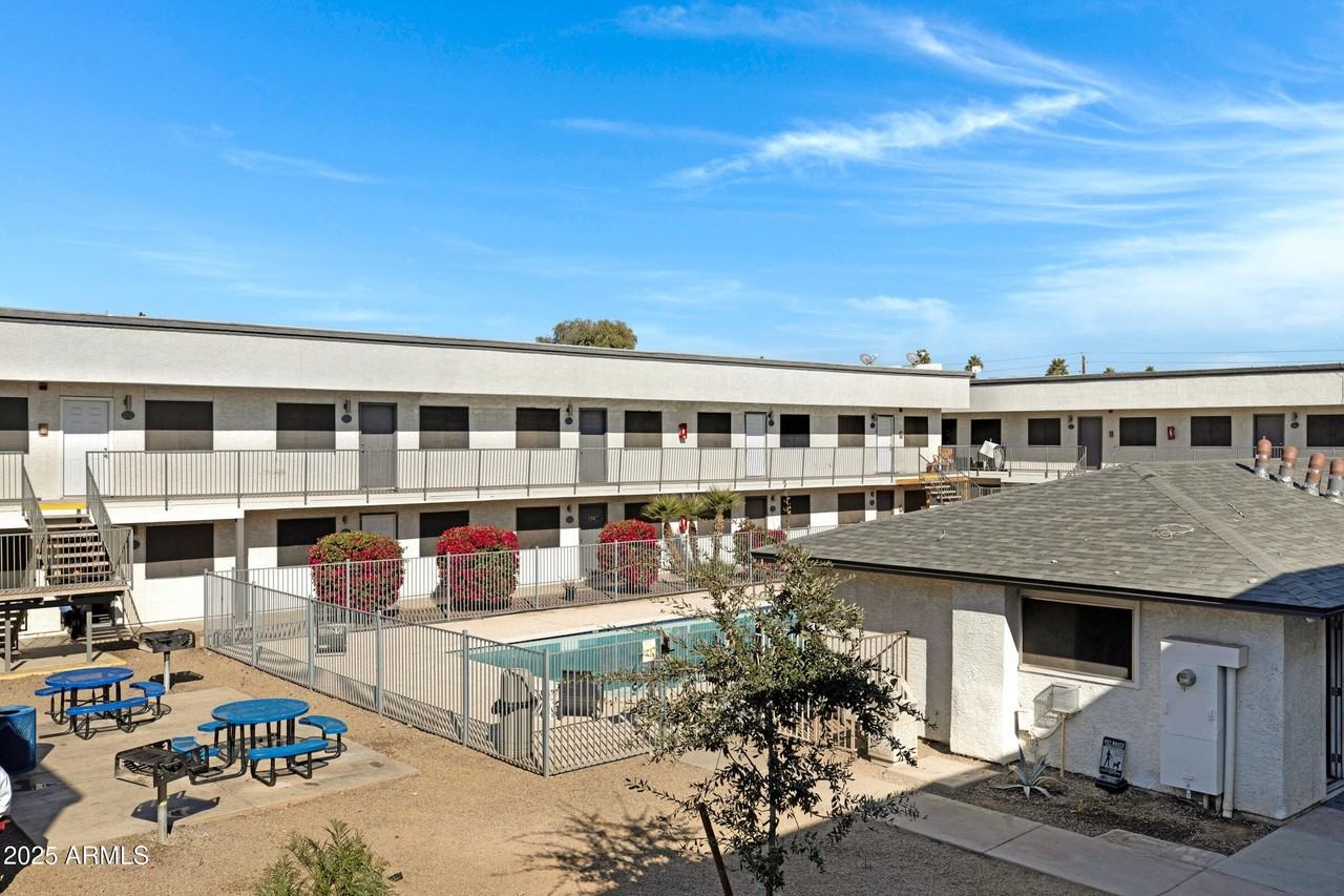 18202 N Cave Creek Rd Apt 241 #241 - Photo 2 of 20