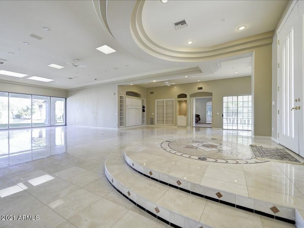 8704 East Los Gatos Drive - Photo 5 of 25