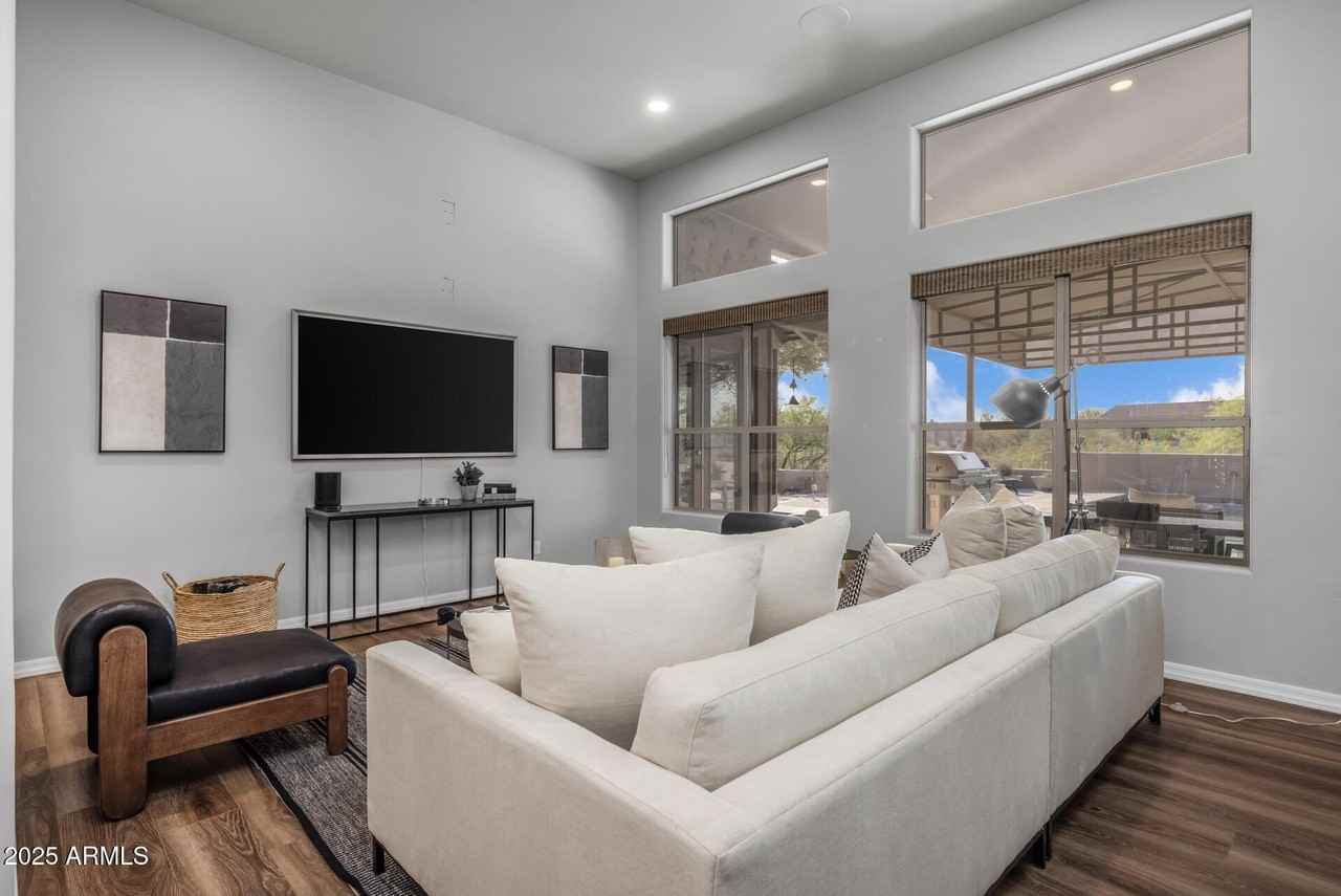 7474 E Red Bird Rd - Photo 2 of 40