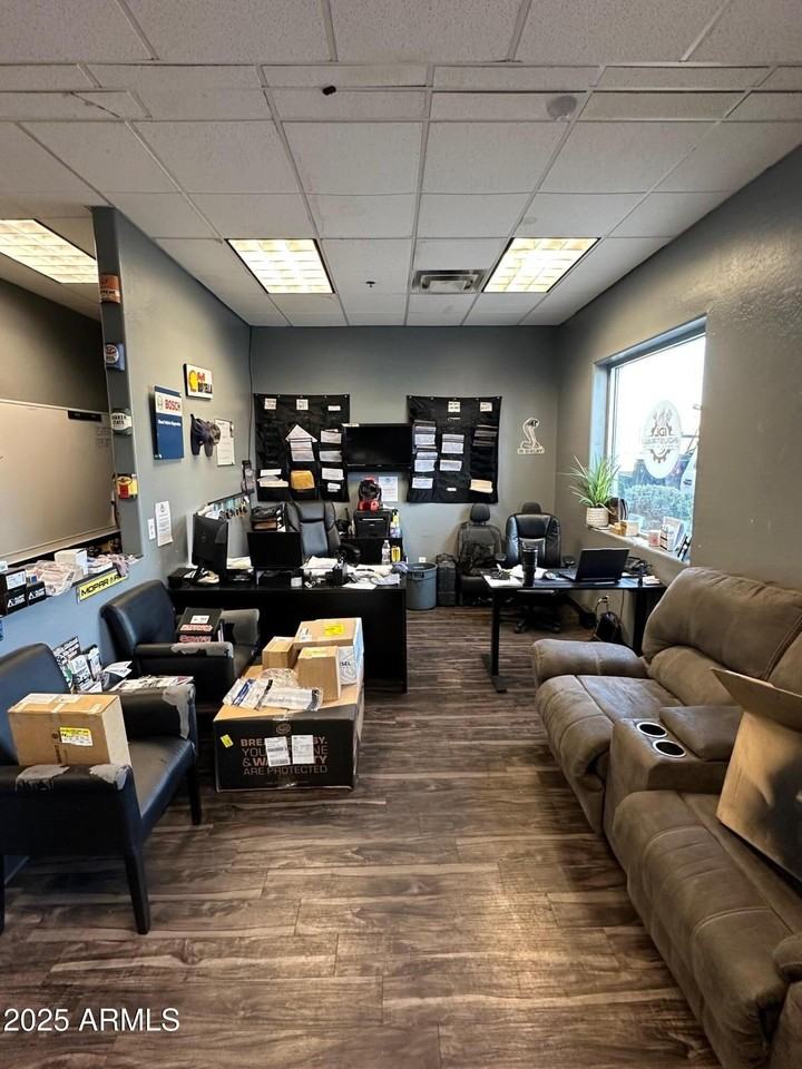 2010 West Parkside Lane #138 - Photo 3 of 10